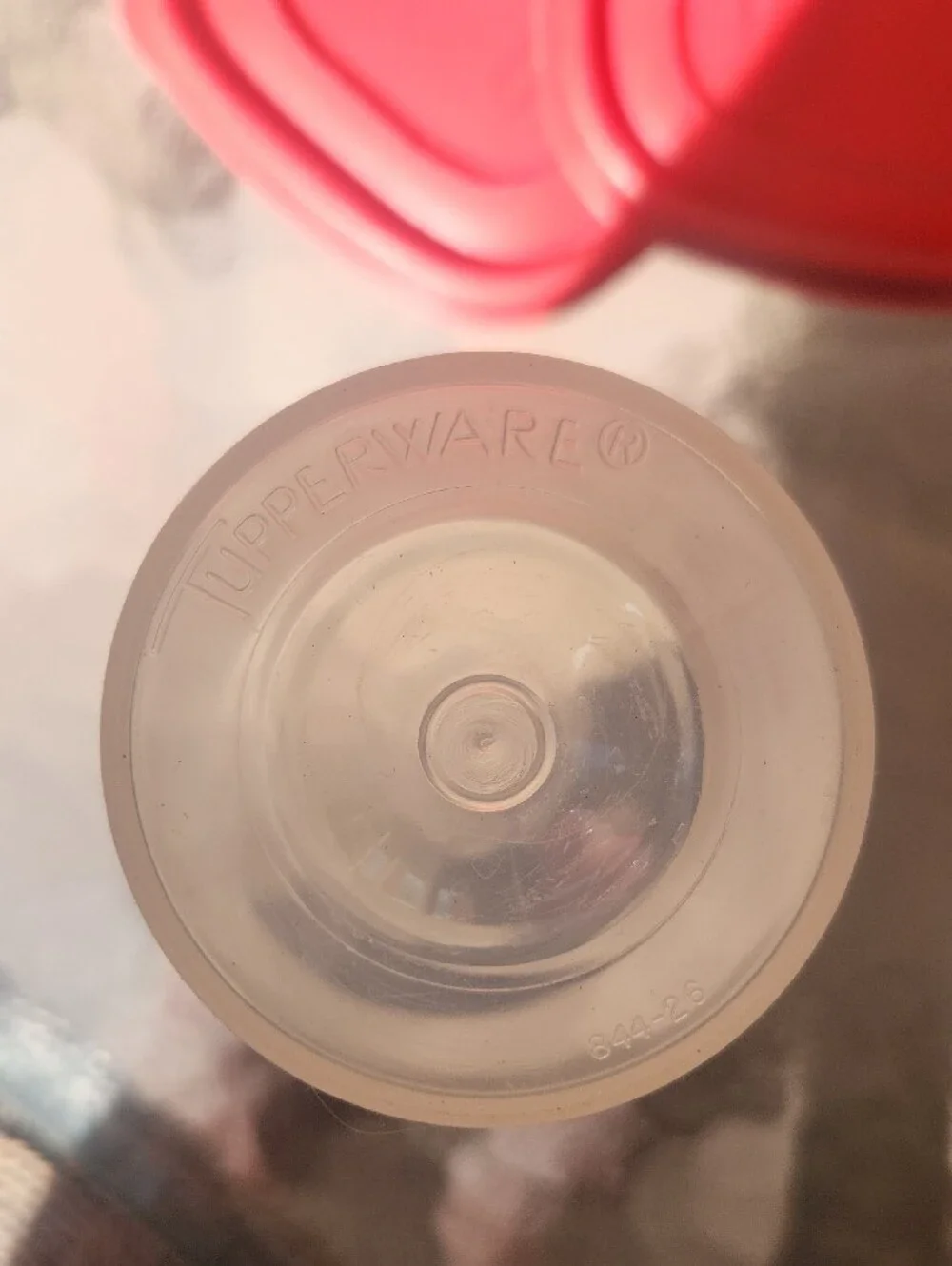 Rubbermaid Easy Find Lids Red Food Storage Container & Shaker Bottle Lot